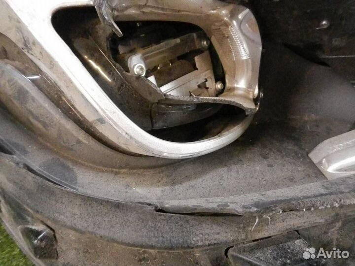 Фара правая Mercedes-Benz E-Class