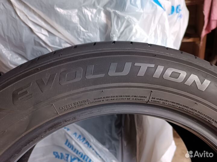 Cooper Evolution CTT 235/55 R18 100V
