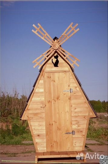 Уличный туалет деревянный ELE1000