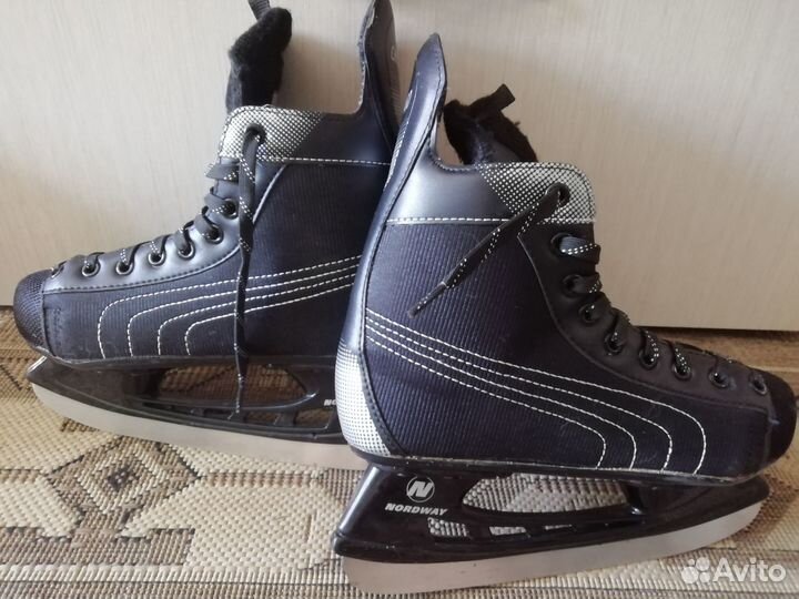 Коньки размер 40