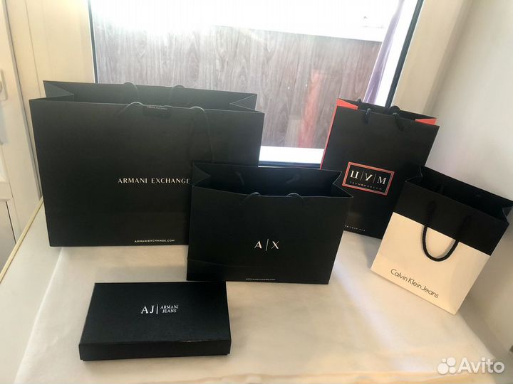 Брендовые пакеты, пыльники, коробки