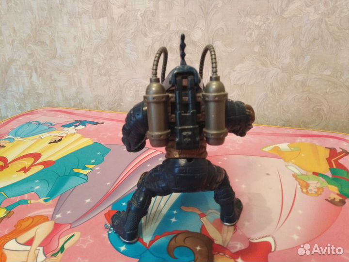 Фигурка Доктора Парадигм