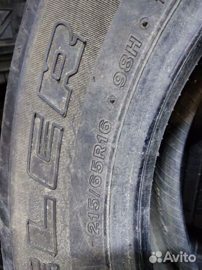 Bridgestone Dueler H/T D689 215/65 R16