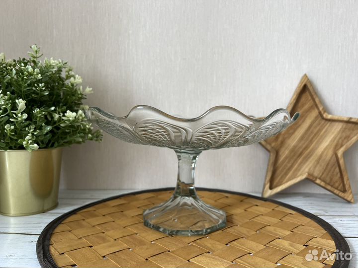 Ваза для фруктов на ножке цветное стекло СССР