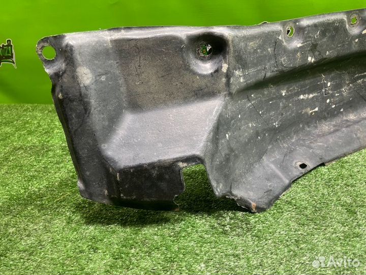 Подкрылок передний правый Lexus Lx470 UZJ100