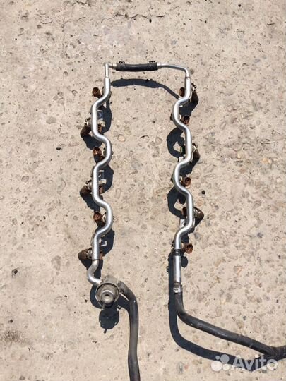 Рампа топливная на мотор W12 6.0 на Ауди А8 Д3