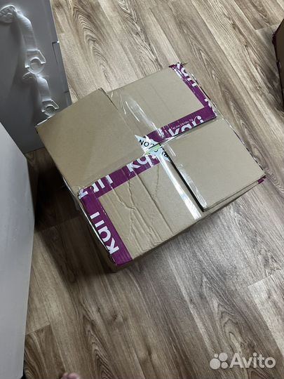 Вещи две коробки