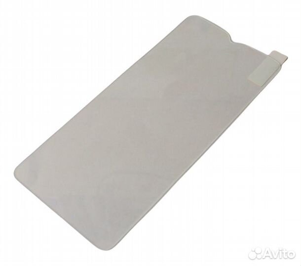 Защитное стекло скруглёнными гранями и олеофобным