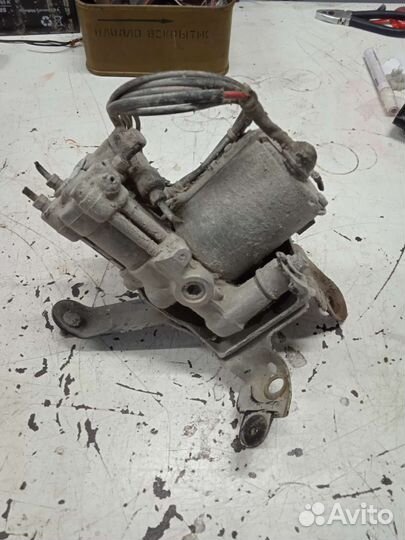 Блок ABS Nissan Sunny Ниссан Санни