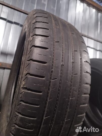 Nokian Tyres Hakka Blue 2 SUV 215/65 R17 103H