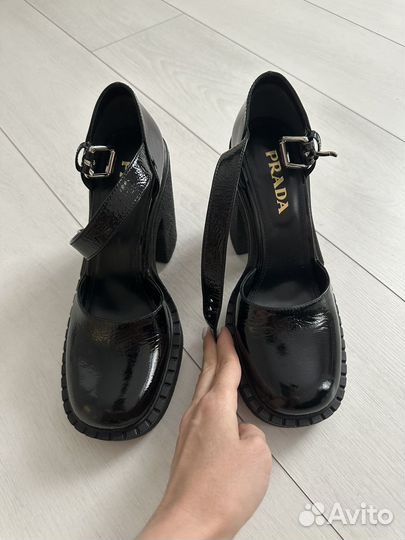 Туфли prada 39 женские