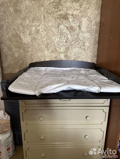 Детская кроватка с пеленальным комодом