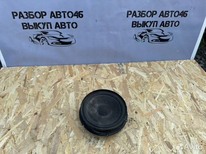 Динамик задний правый Volkswagen Touareg 4.2 AXQ