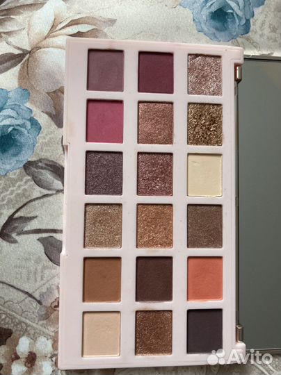 Тени Ciate London