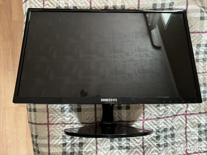 Монитор Samsung