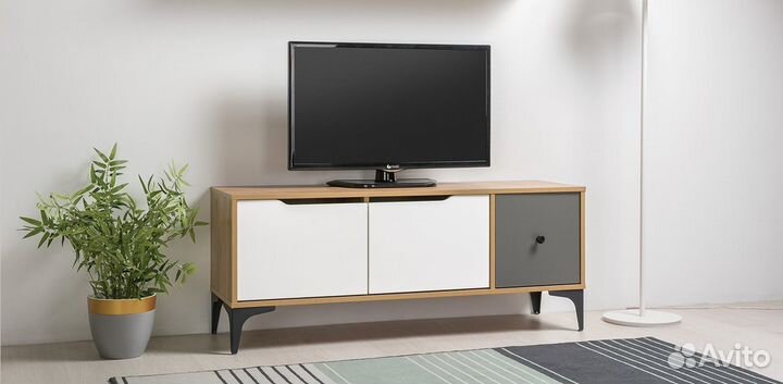 Вайс Тумба под тв