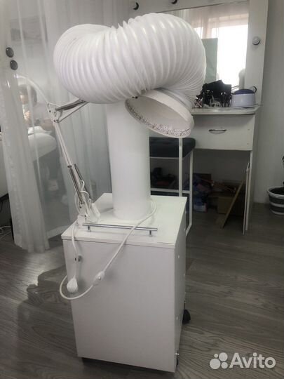 Вытяжка для маникюра и педикюра
