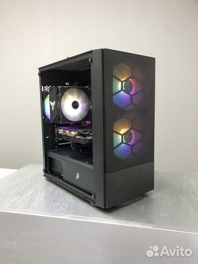 Intel core i7 / RX580 / 16 Gb / ssd 512 Gb