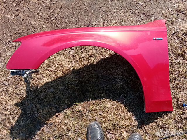 Крыло переднее левое на Ауди А4 2010г