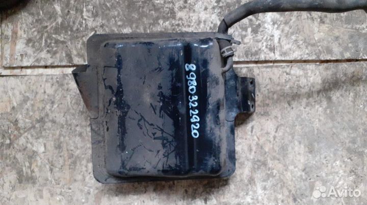 Бак вакуумный NPR75/NQR90 (8980322920) б/у