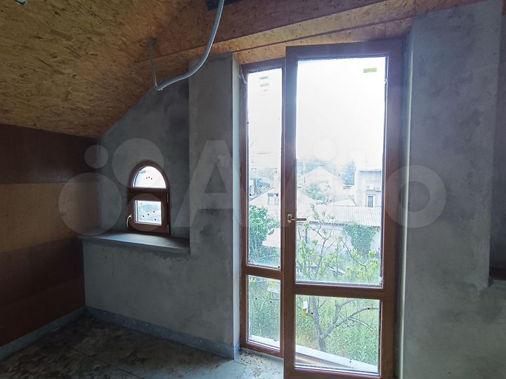 Дом 167 м² на участке 6 сот.