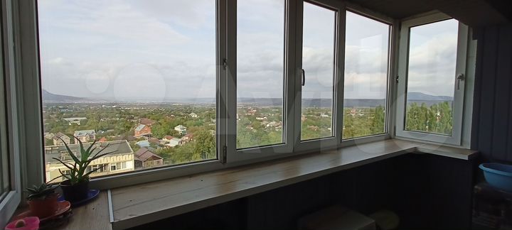 2-к. квартира, 52 м², 9/9 эт.