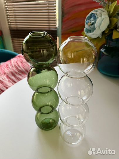 Стеклянная ваза шарики