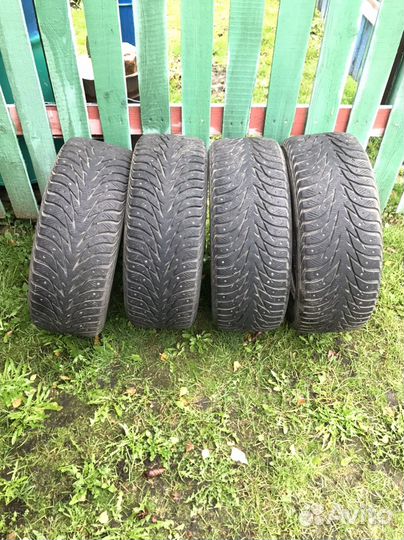 Yokohama Ice Guard Stud IG55 215/50 R17 95T