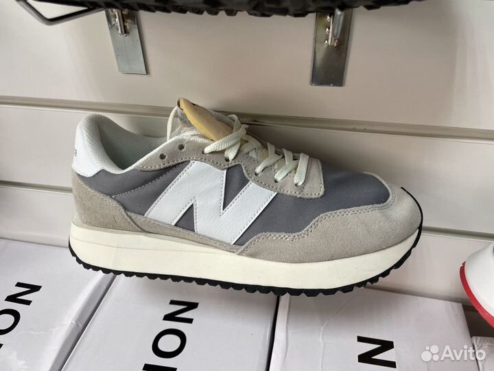 Кроссовки new balance