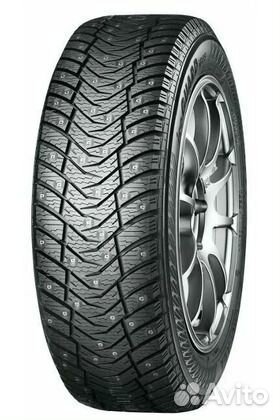 Yokohama IceGuard Stud IG65 235/55 R20 102T
