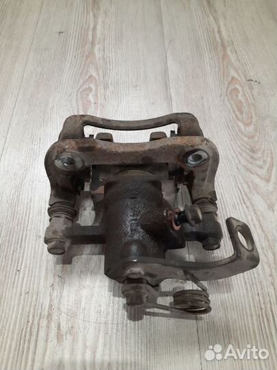 Суппорт тормозной задний Hyundai solaris Прав