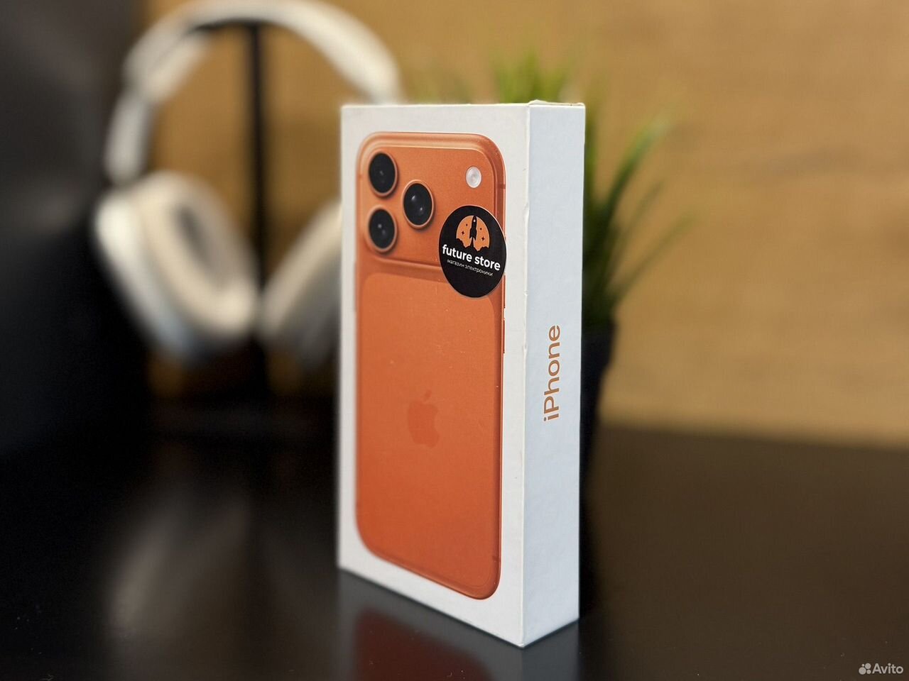 iPhone 17 Pro, 256 ГБ, SIM + eSIM