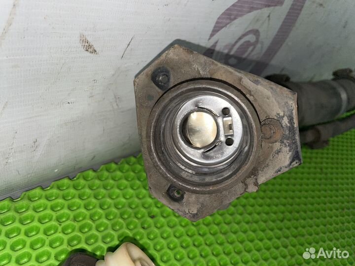 Горловина топливного бака Chevrolet Suburban GMT40