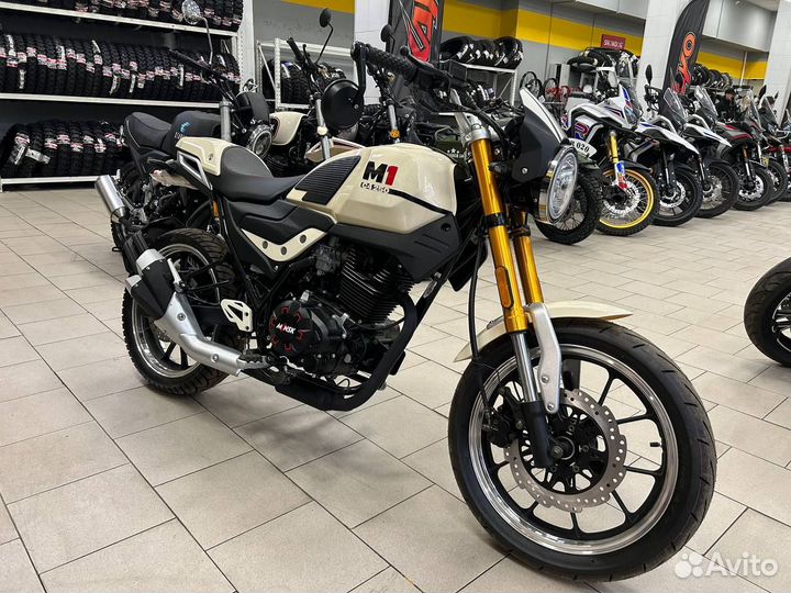 Дорожный мотоцикл Minsk C4 250 новый