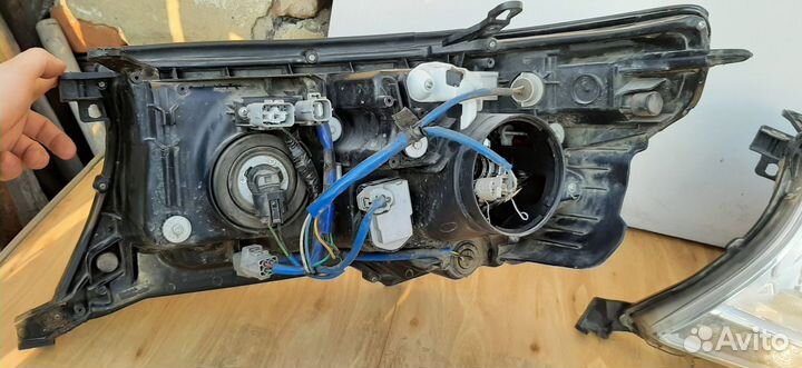 Фары Toyota Land Cruiser 200 1-й рестайлинг, яп