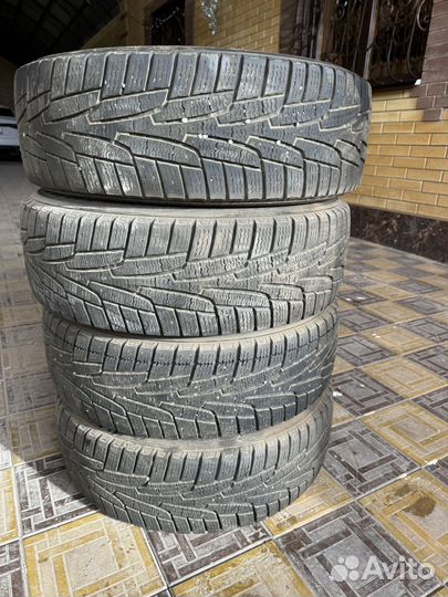 Kumho 792 185/65 R15 73