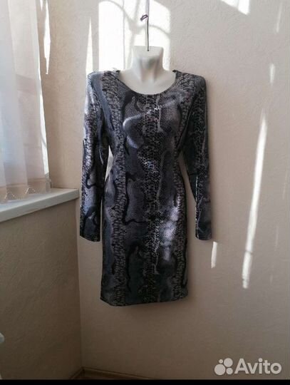 Versace платье, S