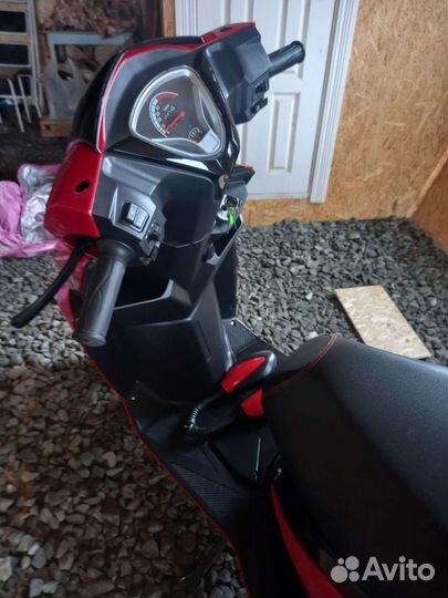 Скутер Sirocco