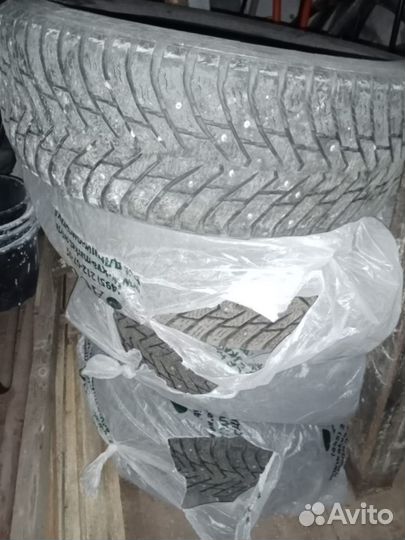 Nokian Tyres Hakka V 235/65 R17 29N