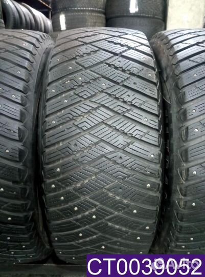 Goodyear UltraGrip Ice Arctic SUV 255/55 R18 96T