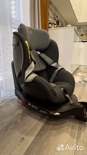 Автомобильное кресло britax romer dualfix m