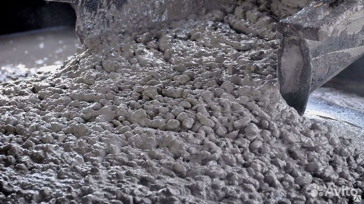 Доставка бетона миксером с лентой