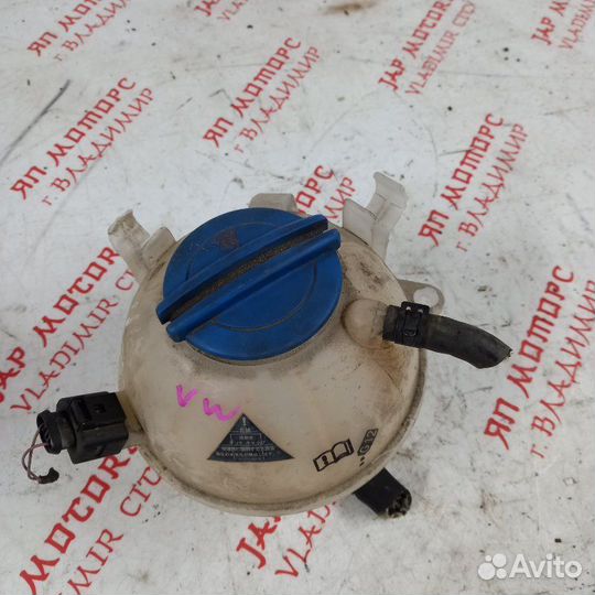 Бачок расширительный Volkswagen Golf 5 BVY 2006