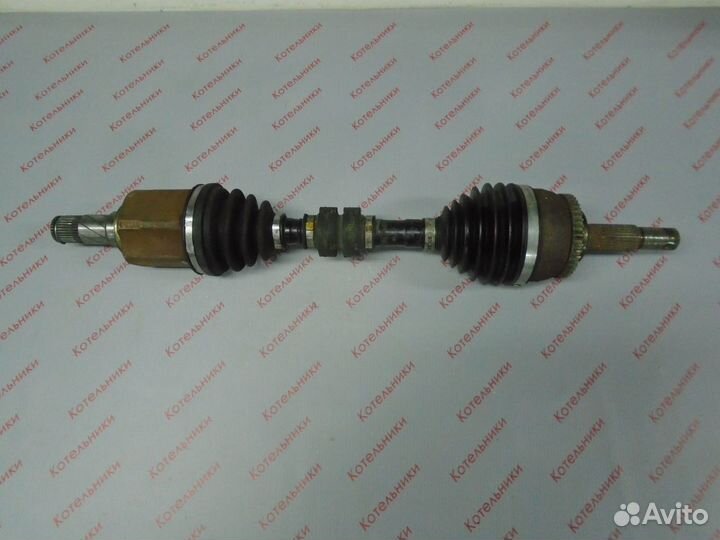 Nissan 39101-AV611 Вал приводной левый