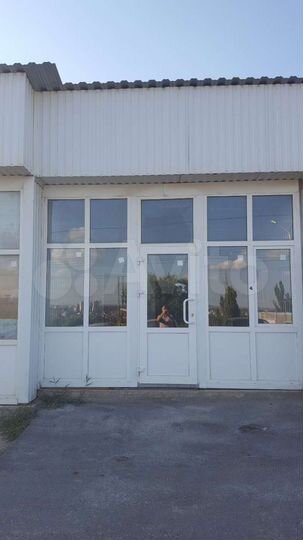 Автомагазин, кафе 30 м²