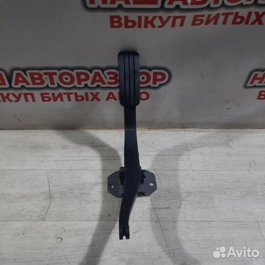 Педаль газа LADA Largus 2014