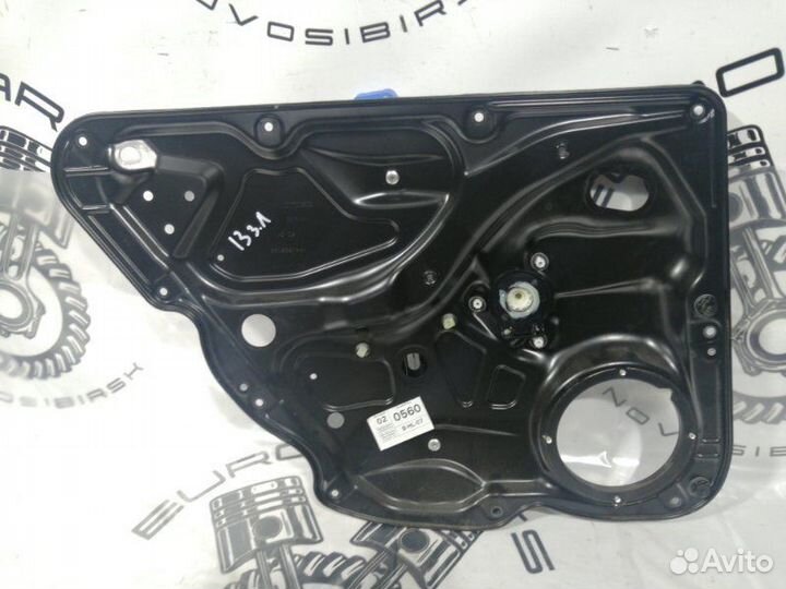 Стеклоподъемник задний левый Volkswagen Passat B6