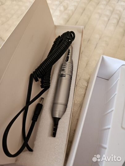 Аппарат для маникюра, пылесос и лампа