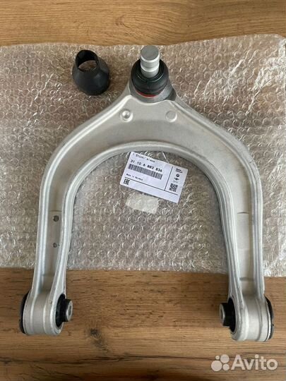 Рычаг подвески BMW передний правый 31106883836