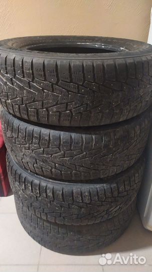 Nokian Tyres Hakkapeliitta 7 235/65 R17 и 235/65 R17 22